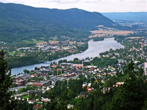 Life as a student in drammen is fantastic. drammen on high | Nick in Norway