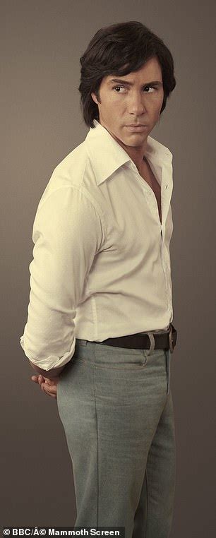 Tahar rahim est un acteur français. BAZ BAMIGBOYE: The Serpent's Tahar Rahim goes face to face ...