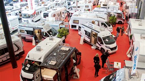 Diese einladung zum wohlfühlen bekommt in unserer aktuellen zeit ein ganz neue bedeutung und dimension. Unterwegs zu Hause: caravan Live in der Messe | chilli ...