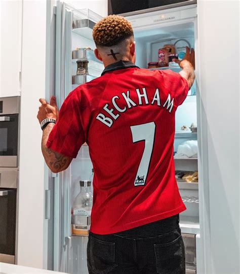 √ Memphis Depay Haircut Cross - 16 Memphis Depay Ideas Memphis Depay