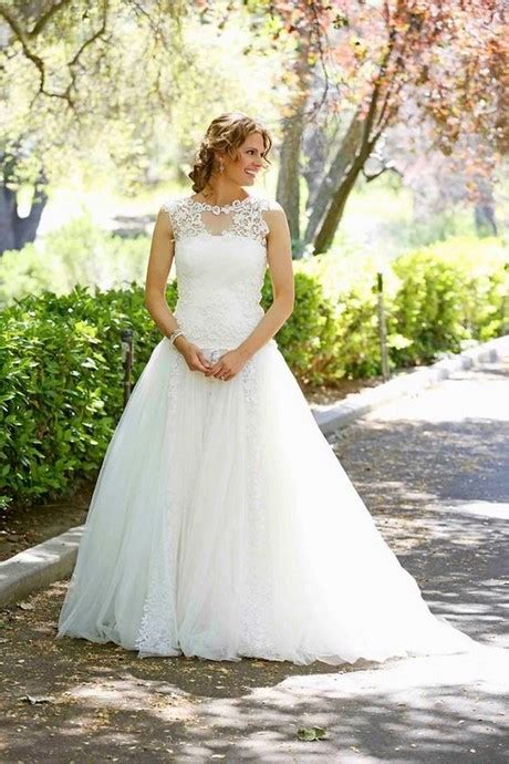Kann man ein hochzeitskleid eigentlich auch günstig online kaufen? Zweite hochzeit kleid