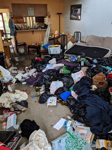 Understanding Hoarding And How To Help A Hoarder Cleanup