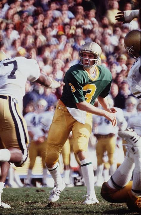 The central defender put in a man of the match performance for the republic of ireland in their 0. Joe Montana | Joe montana, Notre dame, Football autograph