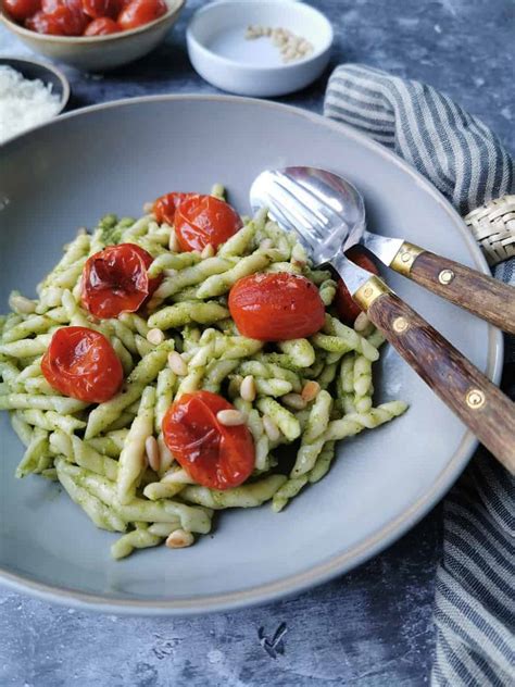 Pasta Pesto Met Gegrilde Cherrytomaat