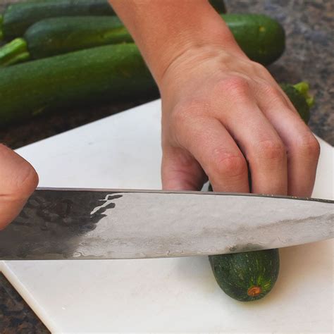 Grate zucchini {if you have large zucchini cut them in half and i put mine in a blender, puree it, freeze in 2 cup bags. How to Shred Zucchini | Shredded zucchini, Zucchini, Lemon ...
