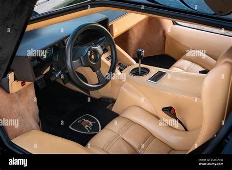 Interior View Of A 1985 Lamborghini Countach 5000qv Stock Photo Alamy