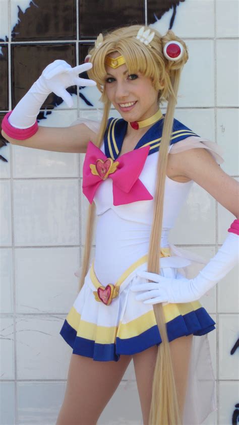 file sailor moon cosplayer at fanimecon 2010 05 30 2 wikimedia commons