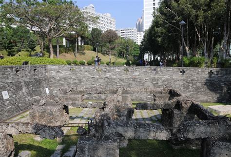 Kowloon Walled City Park Bluebalu