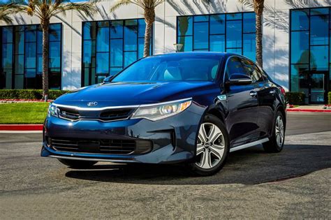 Used 2017 Kia Optima Hybrid Consumer Reviews 7 Car Reviews Edmunds