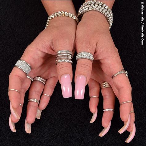 Alisha Auf Instagram „my Nails Simply Polished In Clear From A Few Years Ago I Enjoy Getting