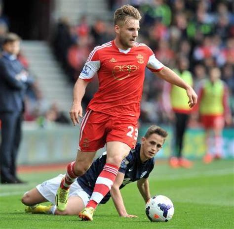 Check out his latest detailed stats including goals, assists, strengths & weaknesses and match ratings. sp-Fußball-WM-2014-WC-2014-England-Manchester-Shaw: Für ...