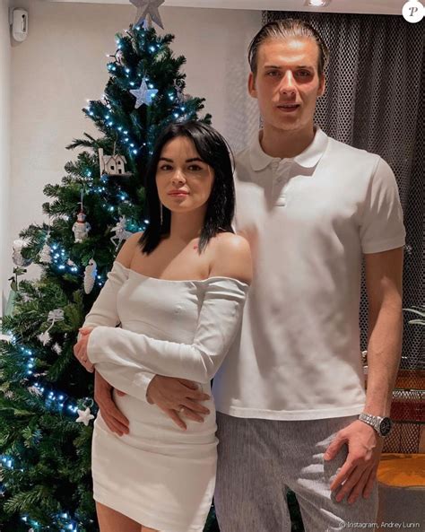 Andrey Lunin Et Son épouse Anastasiia En Décembre 2020 Purepeople