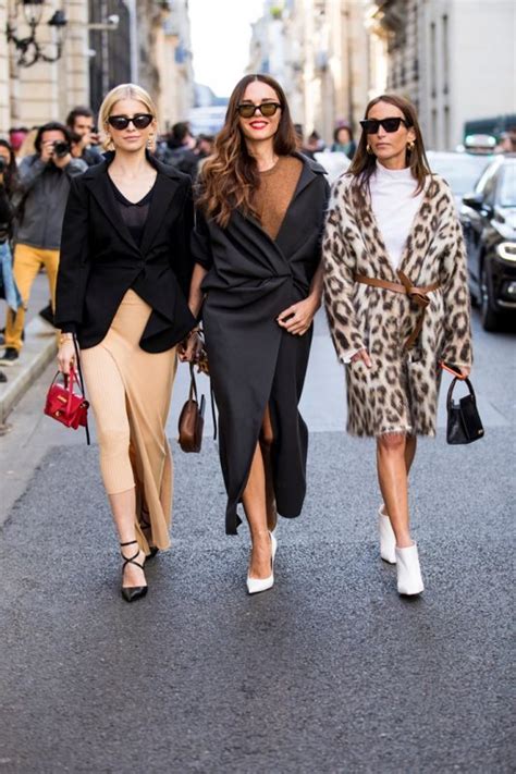 the best street style looks from paris fashion week spring 2021 trend t shirt store online