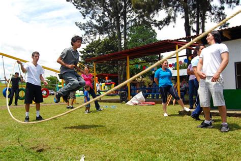 Los juegos tradicionales en la zona rural de la selva entre los juegos con influencia mestiza encontramos: Centro Infantil Laboratorio celebró aniversario