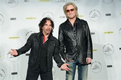 Daryl Hall Takes Out Restraining Order Against John Oates