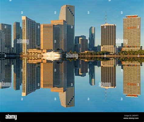 Miami Sunrise Skyline Hi Res Stock Photography And Images Alamy
