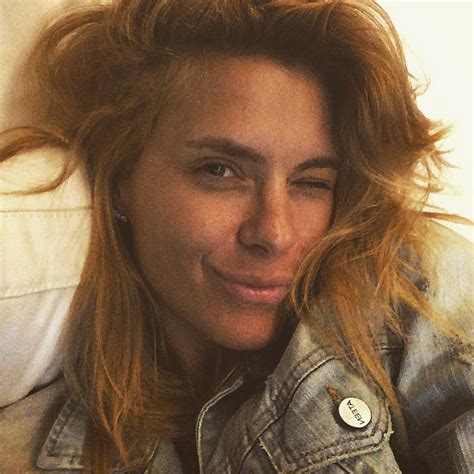 Carolina Dieckmann Tira Selfie Ao Acordar E Faz Sucesso No Instagram