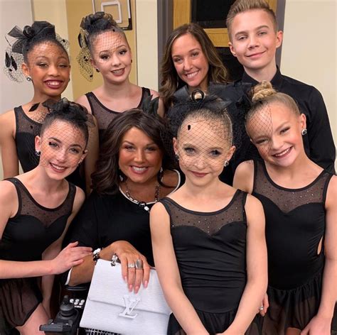 Dance Moms Abby Lee Miller Slams American Airlines After Falling Out Of Wheelchair