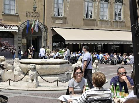 Zona bianca, oggi stop coprifuoco per altre 5 regioni: Zona bianca | aumentano le regioni senza coprifuoco | le ...
