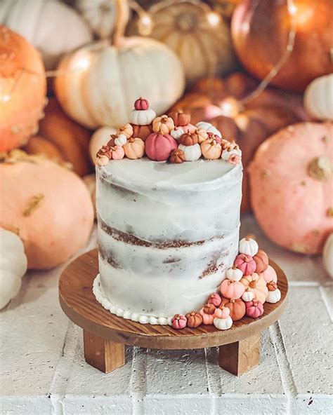 One Can Never Have Too Many Pumpkins Fondant Or Otherwise Amiright