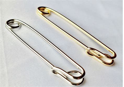 Show Quest Gold Or Silver Stock Pin Stock And Tie Pins Stocksties