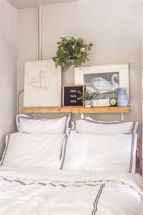 Space saving bed side tables definition, beds extension tables are usually the best quality. 11 Small Nightstand Ideas - Space-Saving Bedside Shelves ...