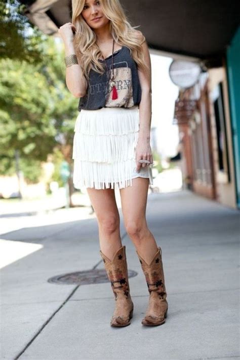What To Wear To A Country Concert 40 Cute Outfits0341 Country Concert