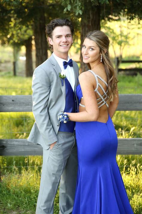 Pin By Angela Tiemann On Prom In 2022 Prom Poses Prom Picture Poses