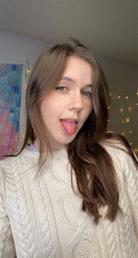 Madisyn Wood On Twitter My Cam Schedule For January Is In My CB Bio And Tonight Were Starting