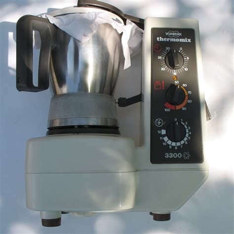 Bonjour, au moment de démarrer le robot, le moteur ce lance à peine et ce coupe vorwek 3300 de 1990. 100 Remarquable Idées Mode D Emploi Thermomix 3300