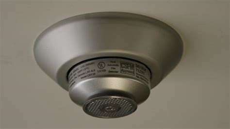 A 'fixed temperature' detector is one that responds only when a predetermined temperature is 14.2 heat detectors using fusible alloys this type of detector is based on the fact that certain metal alloys and plastics melt at relatively low. FDD - Fire Detection Devices Ltd.