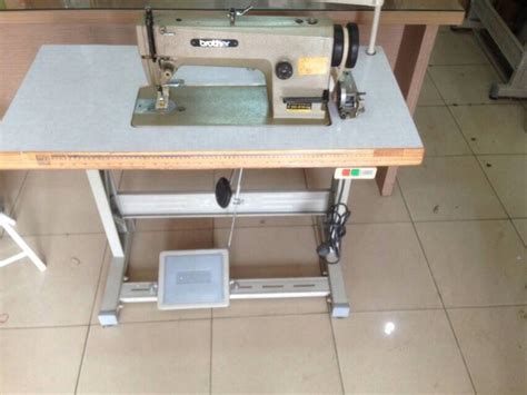 Jual Alat/ Mesin Jahit / Penjahit merk BROTHER DB2-B735-3 (Industrial