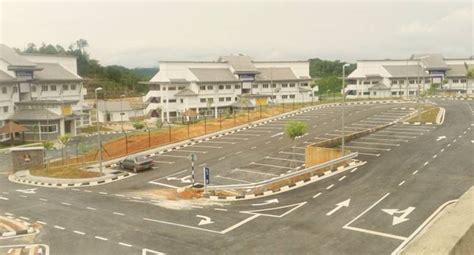Time register tu rase bangga la pulak & termonolog dalam hati from now on i'm officially pelajar u wah riak gle tyme tu.bongek!!!. UiTM Bukit Besi Kini Dibuka Secara Rasmi | Bukit Besi Blog