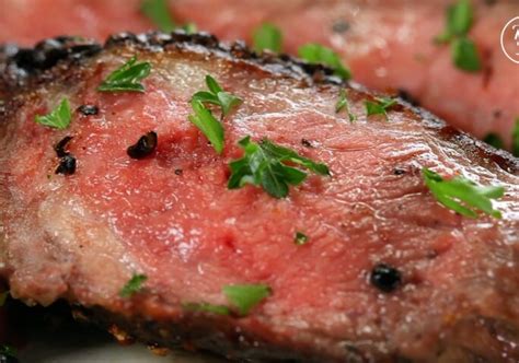 Pepper Steak With Red Wine Sauce Dinner Recipes Easy Dinner Ideas