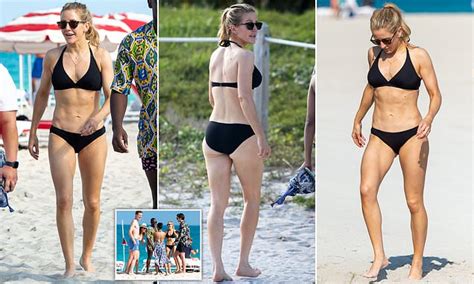 Ellie Goulding Shows Off Abs In Tiny Black Bikini On Miami Beach