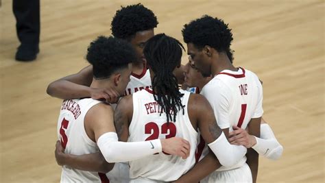 Scotty pippen jr will be playing his college ball not too far from where his hall of fame father played his. Vanderbilt Guard Scottie Pippen Jr Declares for 2021 NBA Draft