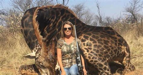Hunter In Viral Giraffe Photo Says Her Prayers Were Answered Cbs News