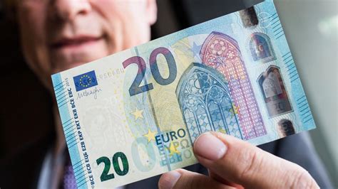 The euro is subdivided into 100 cents (singular: Neuer 20-Euro-Schein ist da: "Meilenstein der Technologie"