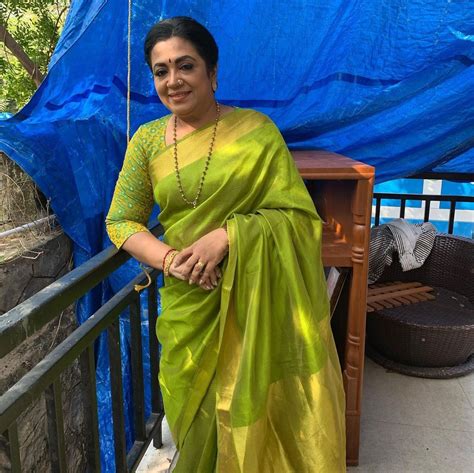 Beautiful Women Over 40 Aunty In Saree Most Beautiful Indian Actress