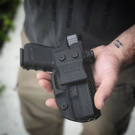 Iwb Holster For The Glock 19 With Rds Dara Holsters And Gear