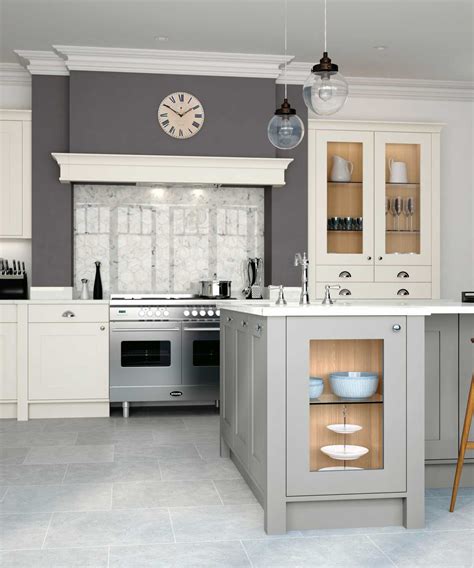 Contemporary Painted Shaker Style Kitchen And Island Og Kitchens