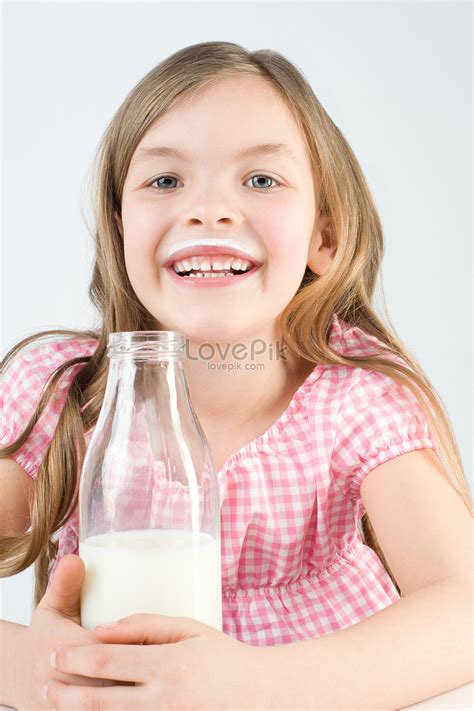 Girl With A Bottle Of Milk Picture And Hd Photos Free Download On Lovepik