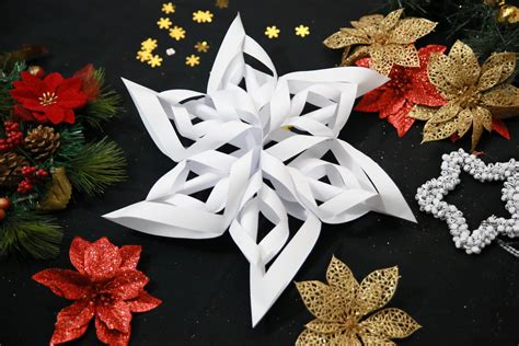 How To Make A 3d Paper Snowflake 3 Simple Tutorials Paper Christmas