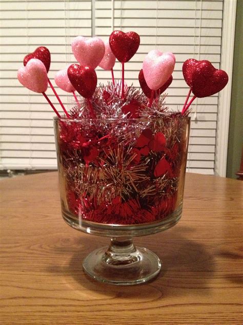 20 Table Centerpieces For Valentines