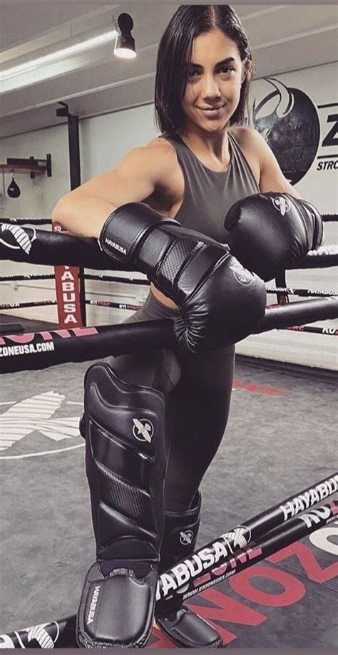 Pin By Creyzy5 On Martial Arts Girl In 2020 Women Boxing Martial