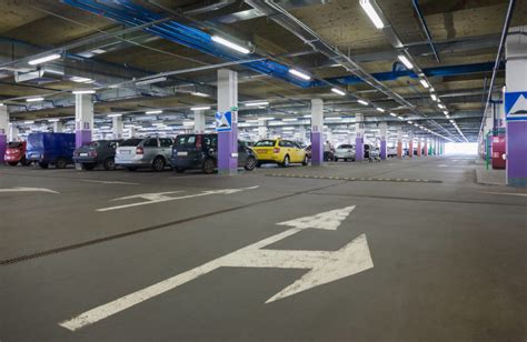 Smart Solutions To Car Parking Problems In Large Shopping Malls All
