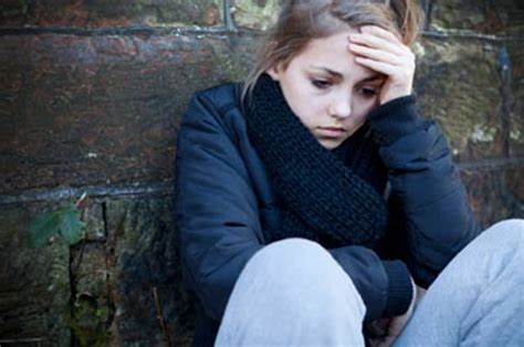 青少年抑郁症的15条形成信号 神光心理咨询中心