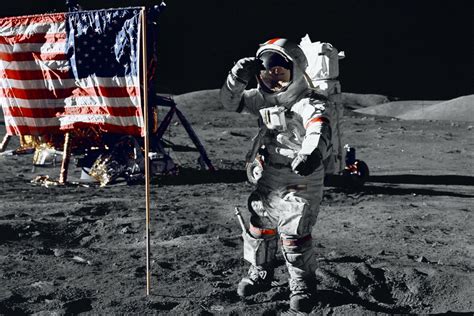 Le Premier Pas Sur La Lune De Lastronaute Américain Neil Armstrong En