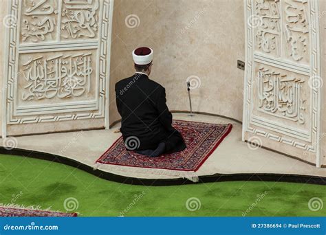 Imam Praying In Mosque Editorial Stock Image Image Of Coran 27386694