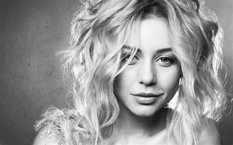 М1 legend award for outstanding achievements in the music industry of ukraine brandambassador: Татьянин день. Как именинница Тина Кароль выглядела в ...